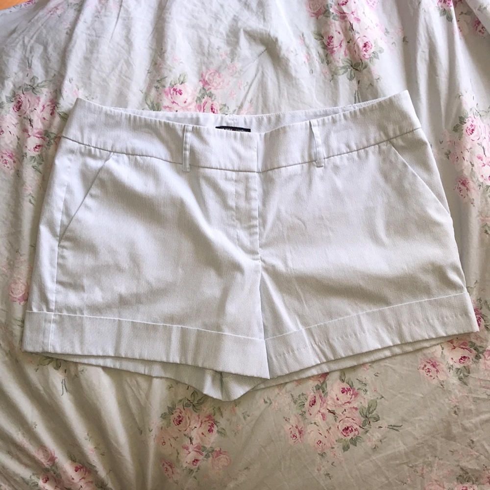 New York & Company Shorts New Without Tags